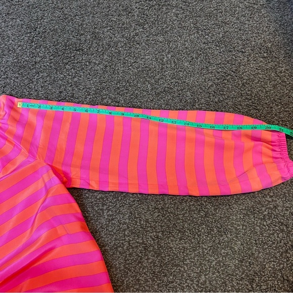 Lilly Pulitzer Pink and Orange Long Sleeve Relaxed Blouse with Mandarin Collar - Picture 5 of 7